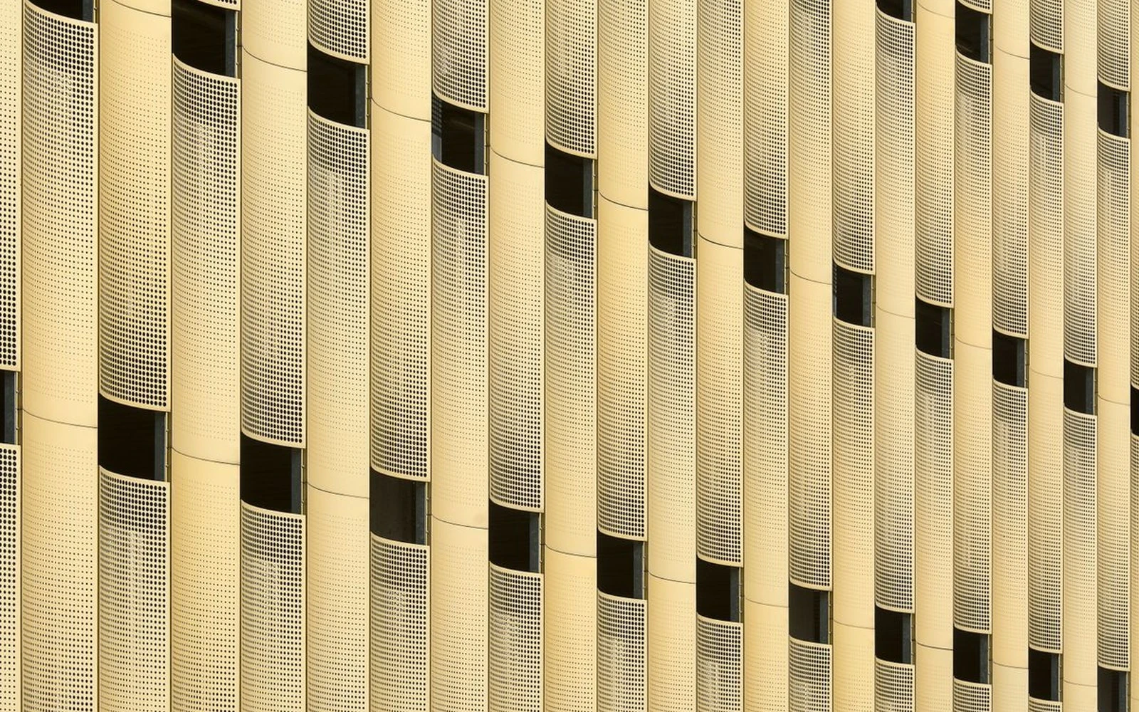 Choosing the Best Exterior Metal Wall Panels for Your Project