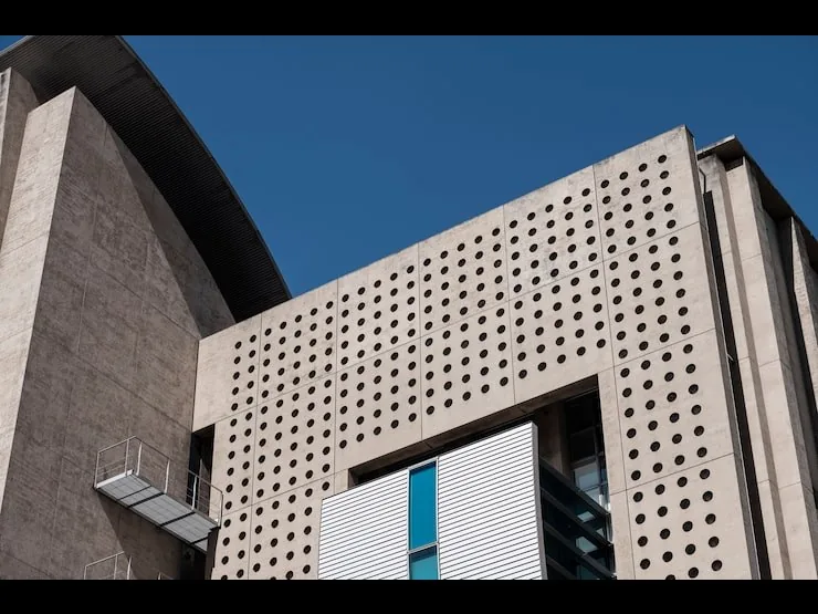 Single Skin vs Composite Metal Wall Panels: Which Fits Your Project?
