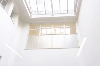 white tray ceiling.webp