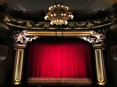 red theater.webp
