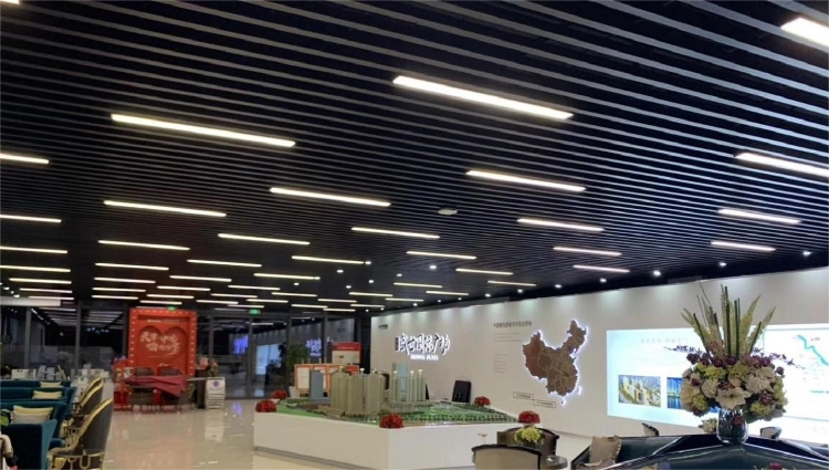 baffle ceiling parallel blades.webp